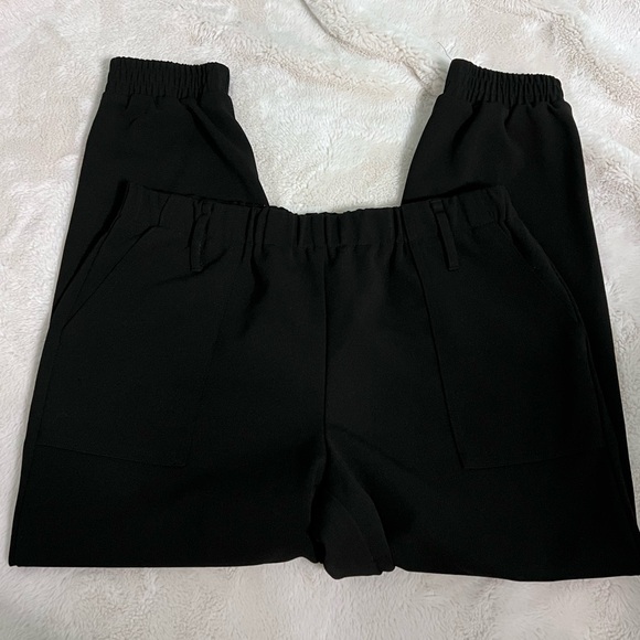 One by Chapter One | Black Jogger Pants Medium - Picture 2 of 4